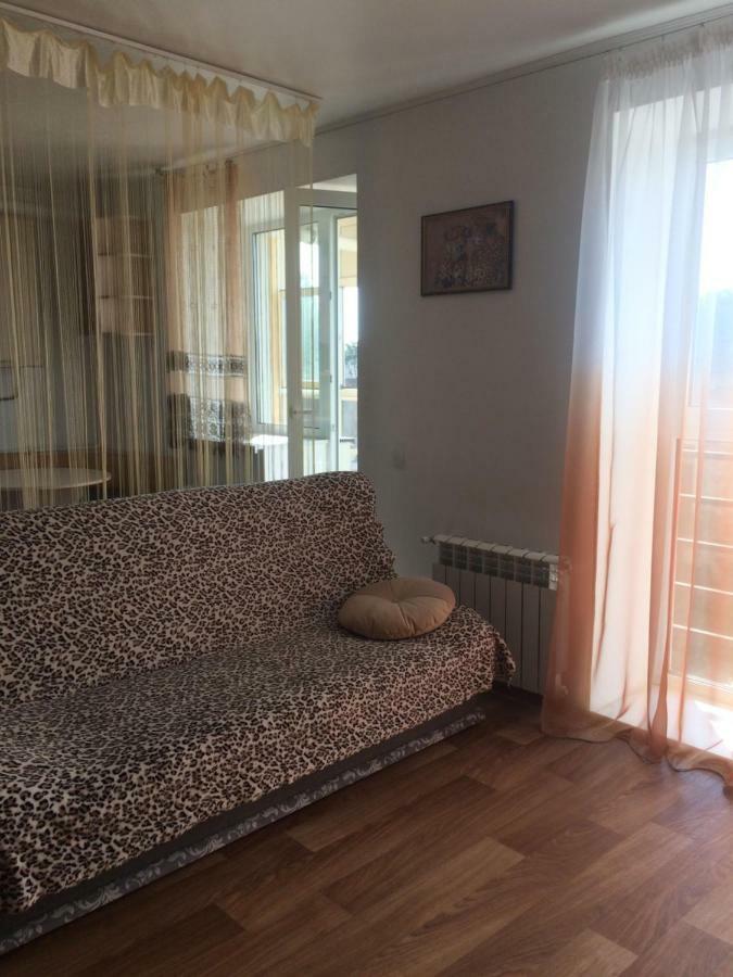 Studio Apartment In Center ポルタヴァ エクステリア 写真